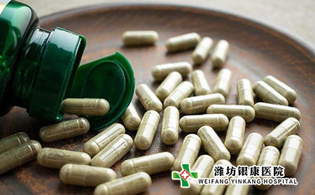 哪些心理因素会导致银屑病病情加重?