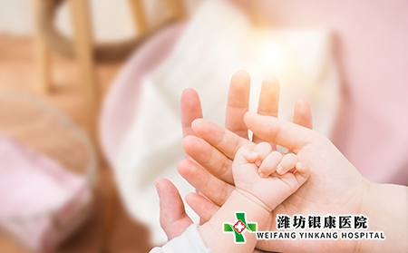 荨麻疹有哪些症状特点?如何治疗? 荨麻疹有哪些症状特点?如何治疗?